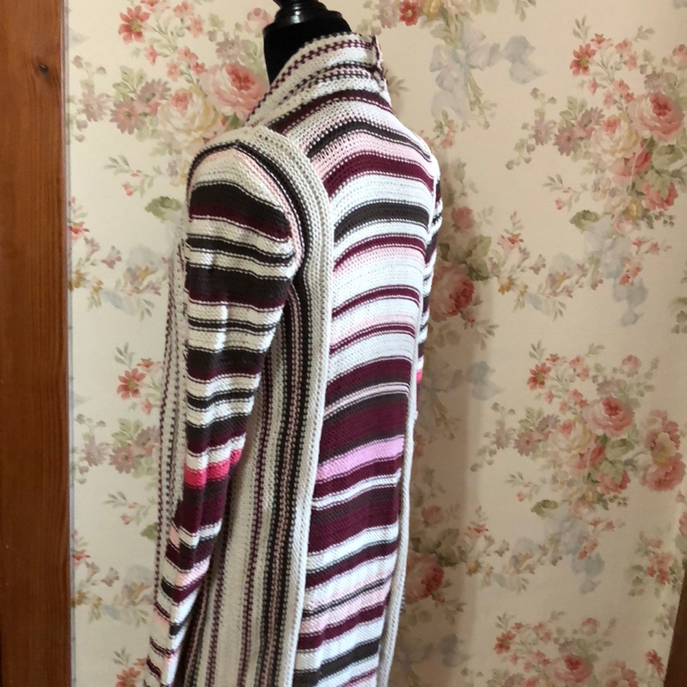 Sweater - Picture 2 of 3